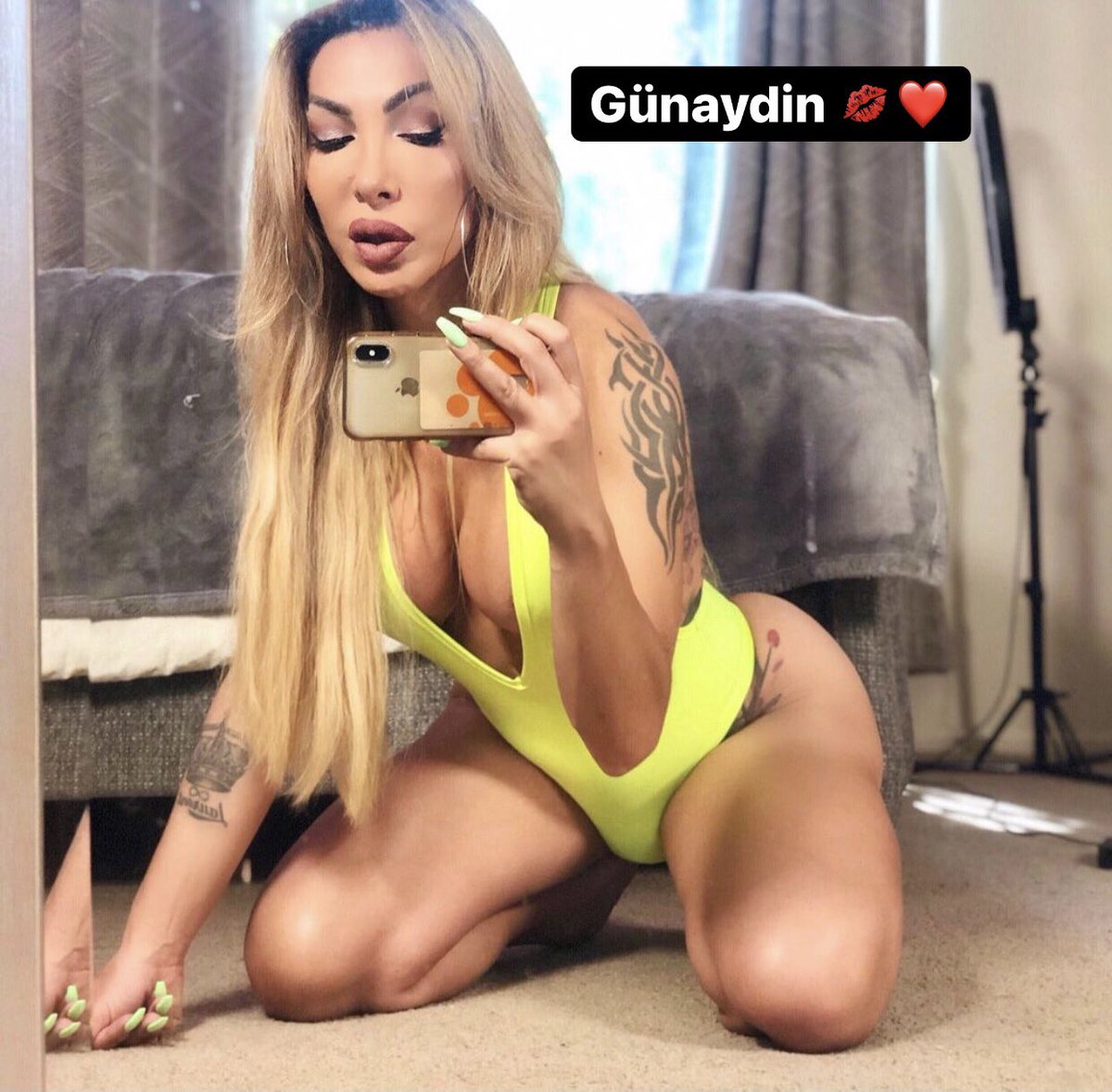 badeozer35's tweet photo. Günaydin aşkolar 🔥💋 https://t.co/UhPuWVle48