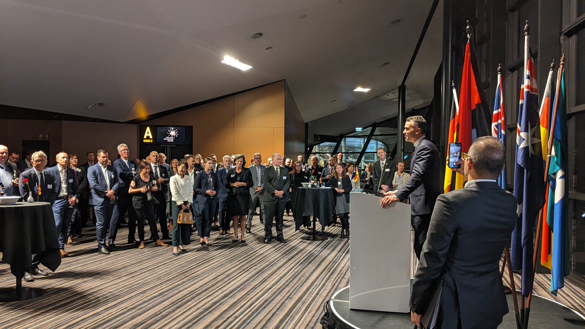 South Australia's Premier at the #HySupply German-Australian high level gathering on hydrogen production and trade. An important bilateral partnership, Adelaide.
ANU, with partners, produces research to support the energy transition, here through green hydrogen systems research.