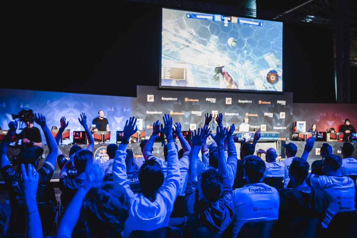 A1 eSports tweet media