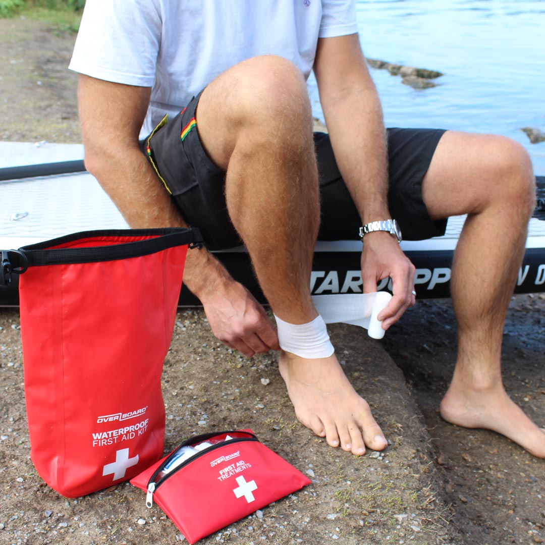 OverBoardBags's tweet photo. Don't let your activity be ruined by unforeseen injuries. The OverBoard Waterproof First Aid Kit and Treatments enable you to deal with first aid in a wide range of scenarios, from the general outdoor to water-based activities. #firstaidbag #waterproof #keepitdry #overboardbags https://t.co/gbBNMGi6Oa