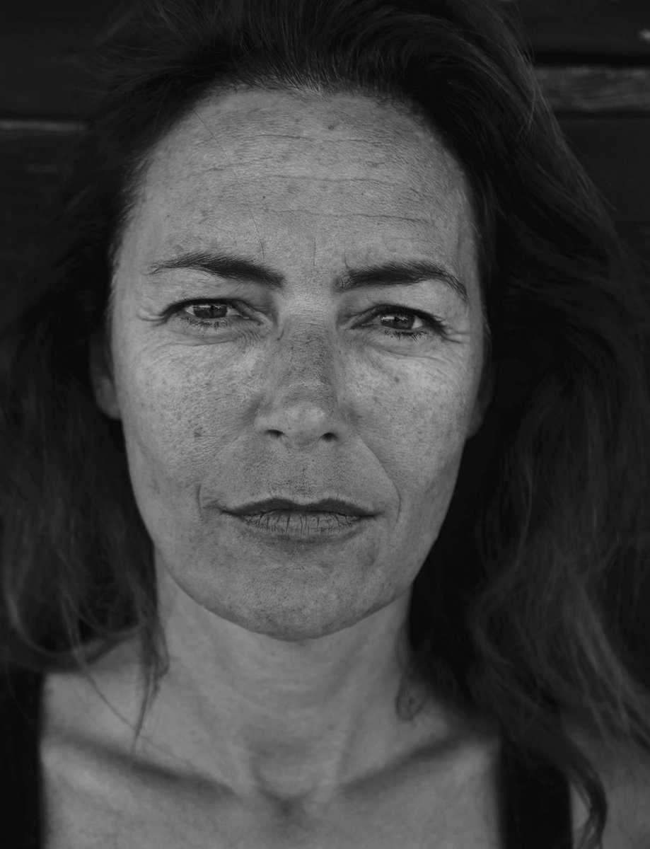 Gm #nftcommunity, I'm Francesca, a graphic designer and artist in my spare time. I inherited the archives of Agnese de Donato, a photojournalist of the 70s, known in Italy. My goal is to launch her beautiful photos in this space cause they are an important testimony of an era.