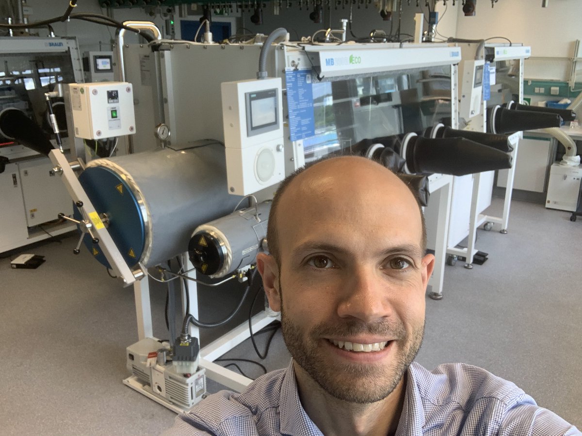 Matteo Bianchini (@mbianchini87) on Twitter photo Loving my new gloveboxes. Let the electrochemistry begin! <a href="/BayBatt_UBT/">Bavarian Center for Battery Technology (BayBatt)</a> #battery Loving my new gloveboxes. Let the electrochemistry begin! <a href="/BayBatt_UBT/">Bavarian Center for Battery Technology (BayBatt)</a> #battery