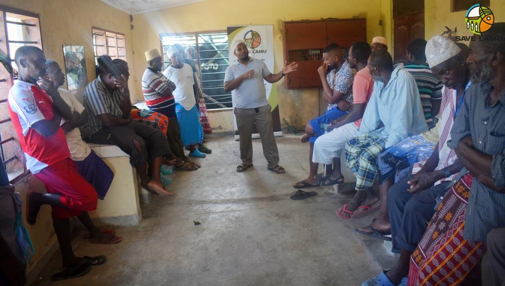realio_netwcrks's tweet photo. Community awareness on LAPSSET project and compensation process of Lamu fishers in Kizingitini and Faza in regards to the outcome of the meeting held at mwanarafa with different stakeholders including CC Lamu, lawyers from Katiba Institute,KPA,NEMA,Lamu Fishers among many others. https://t.co/tGKKKnLv2F