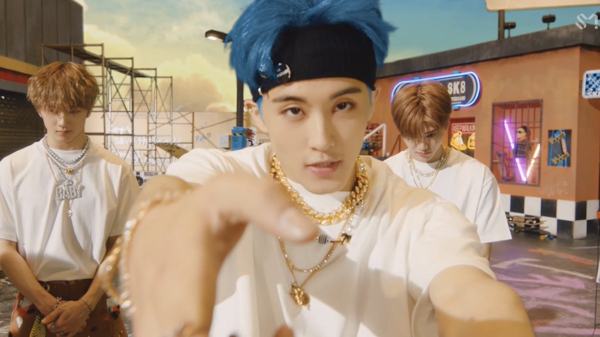 802vibe's tweet photo. Mark always starts the songs of nct dream. hot sauce hello future glitch mode and beatbox. He is just too good ❤️ https://t.co/bx8Roatw8W