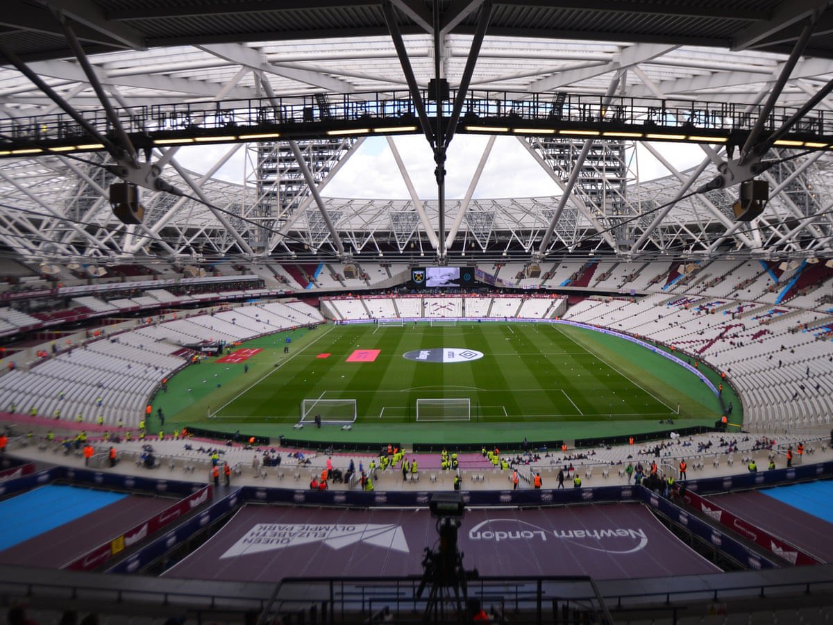 NonLeagueNews's tweet photo. The cheapest ticket for next weekend’s National League playoff final comes in at £40.

There’s then an additional £3 booking fee and a 99p charge to get the ticket emailed to you. 

🤯 https://t.co/Yrs2uBhO2B