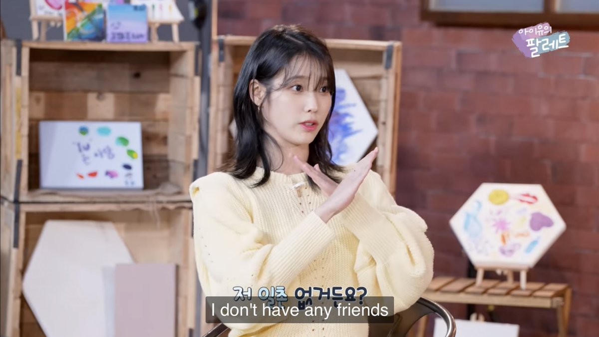 tinkswonu's tweet photo. seventeen &amp; iu are officially friends now 🫰🏻 https://t.co/FPrZd0n2gs