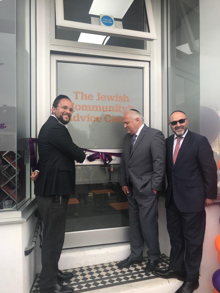 JoshuaAConway's tweet photo. Honoured to have been invited to cut the ribbon at the new @paperweight_we offices yesterday! Paperweight lift the burden of paperwork for people who are in crisis.
Started in #Hendon & now helping 100s of ppl e/week in #London, #Manchester & #Gateshead!
#GuideAdvocateResolve https://t.co/tXzu1stVcU