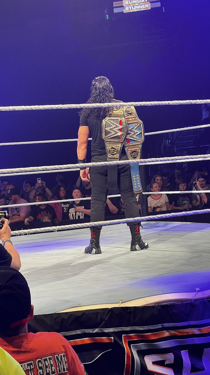 Osocoolguy25's tweet photo. @WWE @WWERomanReigns @HeymanHustle https://t.co/4unqIdoJva