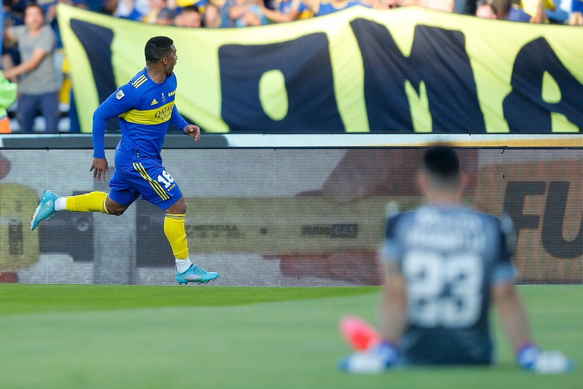 No hubo polémicas, a Boca le anularon bien un gol al límite, pateó 15 veces al arco, hizo 3 goles, no le hicieron ninguno, no hubo definición por penales, Rossi no fue figura, a la final le sobraron 25 minutos y el escudo sumó su estrella 72.

Hermoso lunes, ¿verdad?