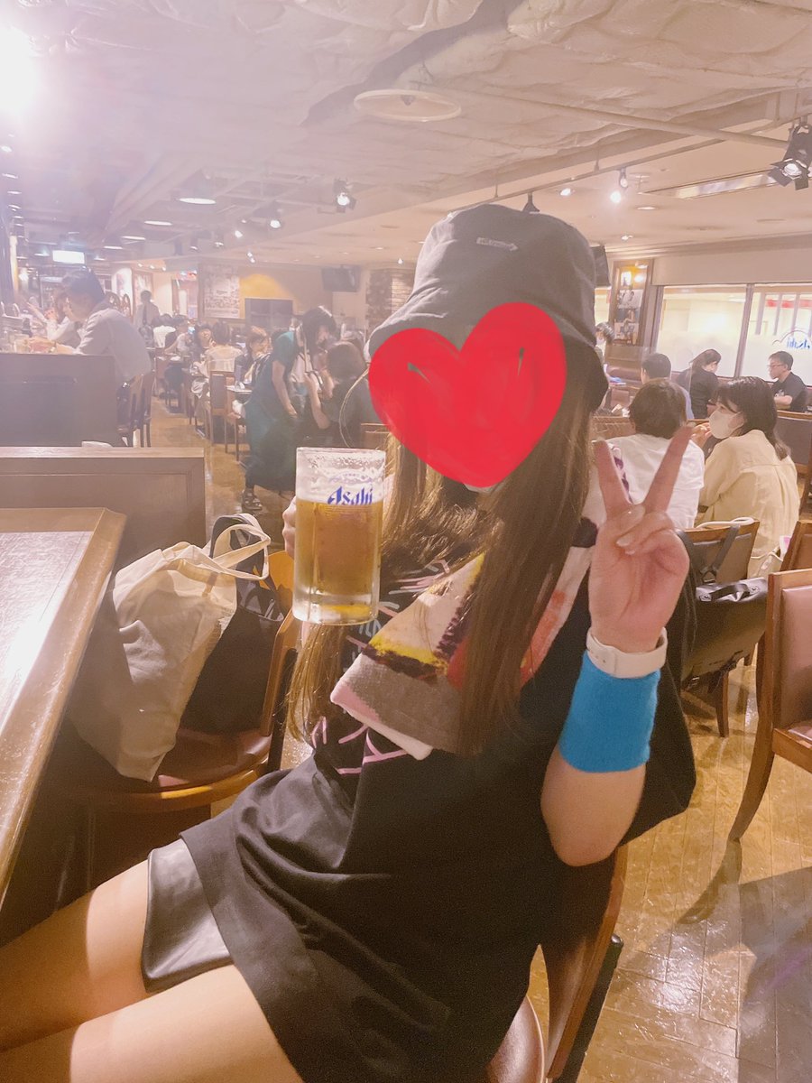 saaaaaa0308's tweet photo. 京セラ2日目✨

久しぶりのミスチルライブ
今の自分に響く曲も聴けて
ほんとパワーもらった✨
終始感動で😭余韻がやばいです😭

来月を楽しみに頑張る＼(^^)／❤️

#MrChildren 
#半世紀へのエントランス
#京セラドーム
#30thAnniversary
#おめでとう
#いつもありがとう https://t.co/qTofRVPEq6