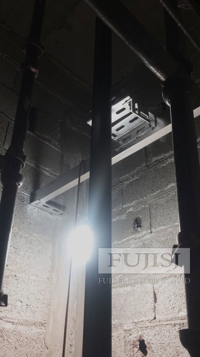fuji_elevator's tweet photo. FUJISJ elevator customer installation live, FUJISJ elevator production of a variety of elevators, 6 years warranty, 5 years free replacement of wearing parts, inquiry WhatsApp: +8613572276834 https://t.co/5BLO2Hrj62