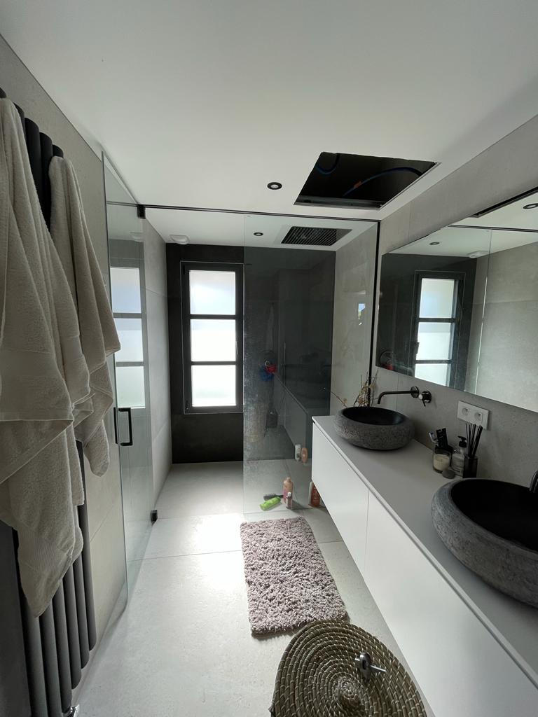 jfgrupo's tweet photo. 🏡 Vivienda en Anglet → Constructora #Emicubi
●Pavimentos y revestimientos @Porcelanosa_es
●Sanitarios #Hidrobox @VilleroyandBoch @cosmicwayoflife @bathcollection
●Mobiliario @codisbath
●Grifería #Paffoni
●Mamparas @lassermamparas
#JorgeFernándezGrupo
#JFGrupo https://t.co/UD1fBRHcT0