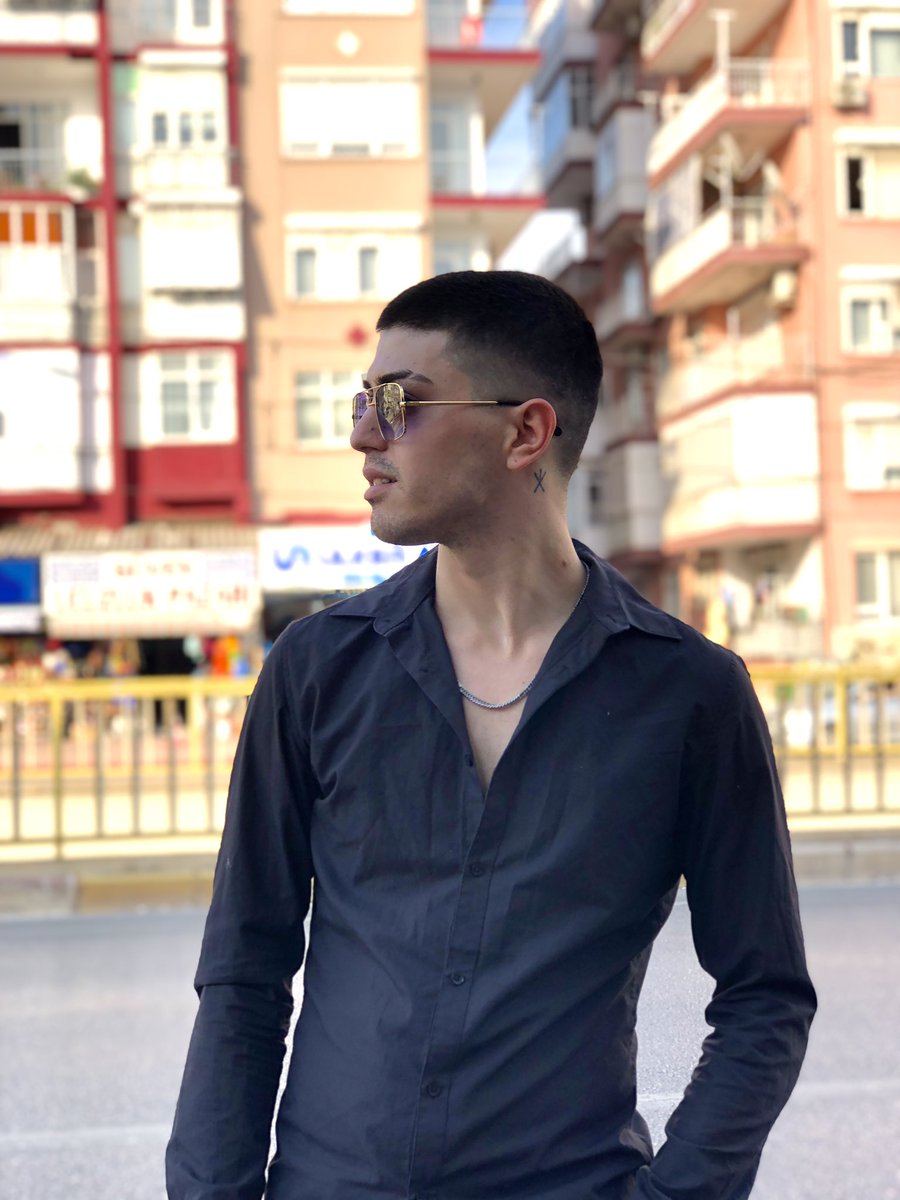 Bune karizma ya