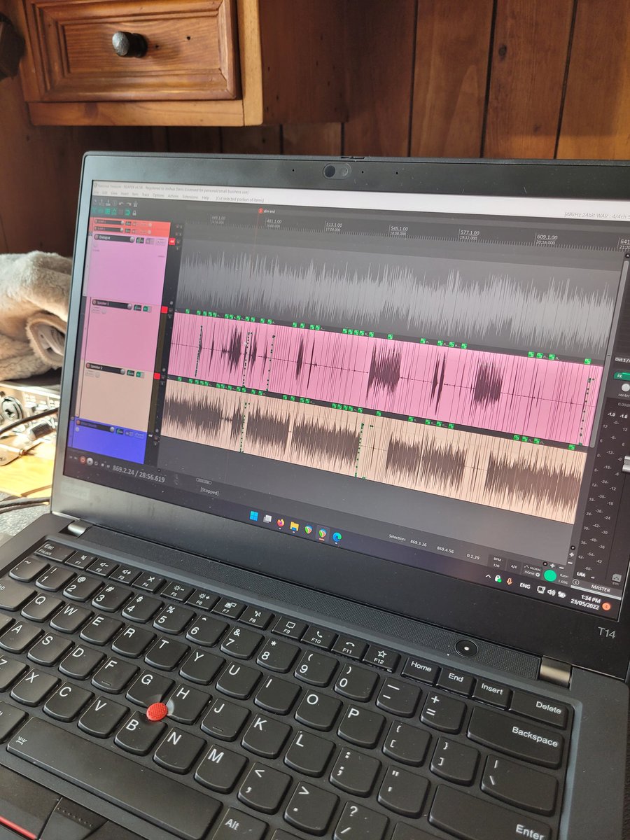 why2kpod's tweet photo. Greetings from an airbnb, finally getting around to editing the latest episode https://t.co/TrQVonYMuW
