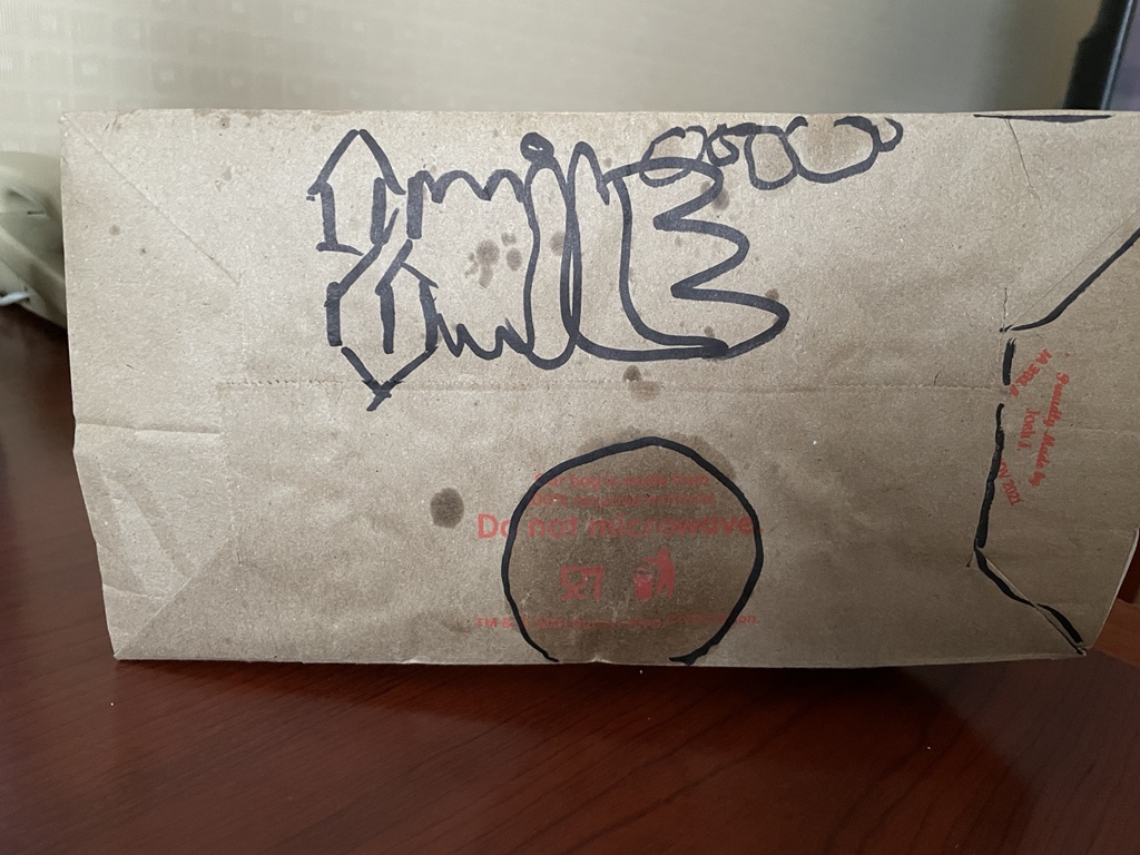 klarkkent06's tweet photo. @BurgerKing This is the bag I received today. You had one job #Laramie https://t.co/K04mn5Oy9F