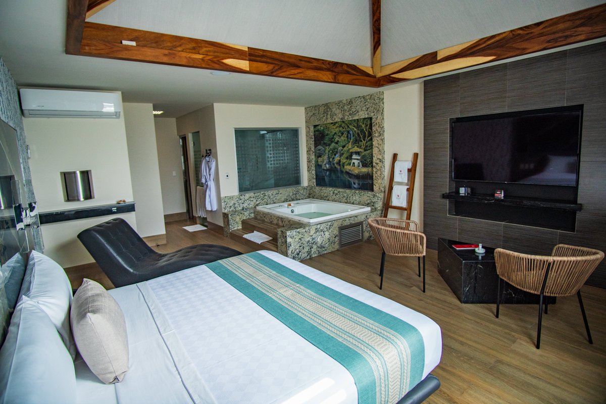 Hotel Sadao tweet media