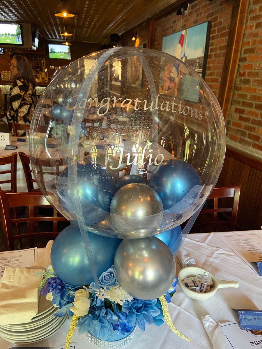 AidaPerla81's tweet photo. Congratulations to my son Julio #Hoyas2022 @georgetownsfs #GeorgetownUniversity https://t.co/GiMg5wU5lZ