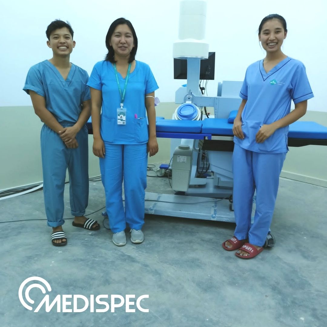 medispecltd's tweet image. Installation complete!

Three doctors at the Mar Taw Win Hospital of Taunggyi, Myanmar, are ready to crush kidney or ureteral stones with the #EM1000.

Start healing:
&amp;gt;&amp;gt;bit.ly/3rFJnfY 

#medispec #crushstones #urology #urologists #urosome #kidneystones
