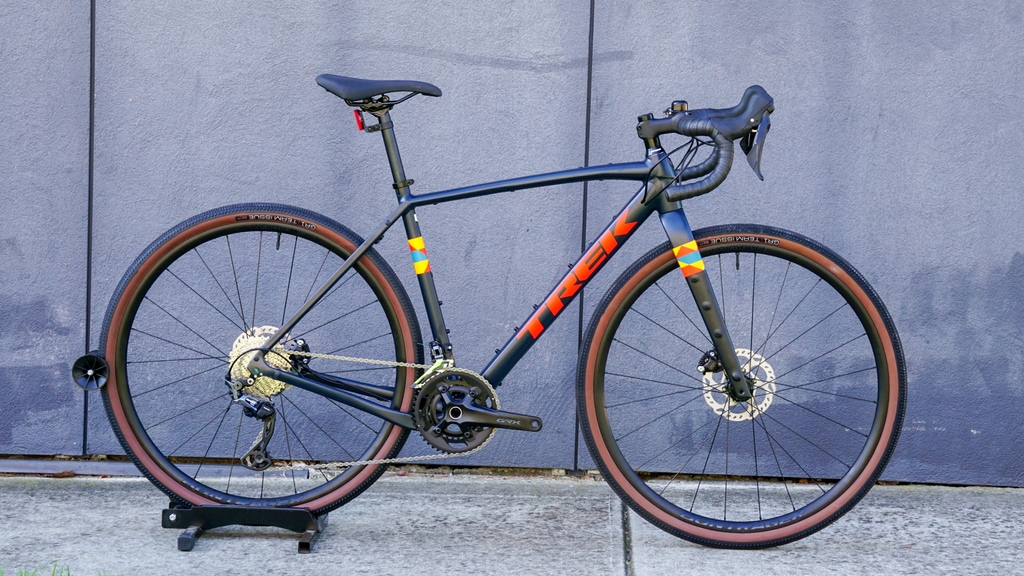 _Cycle_Works_'s tweet photo. Looking to change up your commute or explore new paths? The Trek Checkpoint ALR is for you! We have a couple of 54 and 56 bikes left.

#cycling #baaw #roadbike #newbikeday #shimano #gravelbike #trek #trekbikes #checkpoint #shimanobike https://t.co/JJ9yuHTNNl