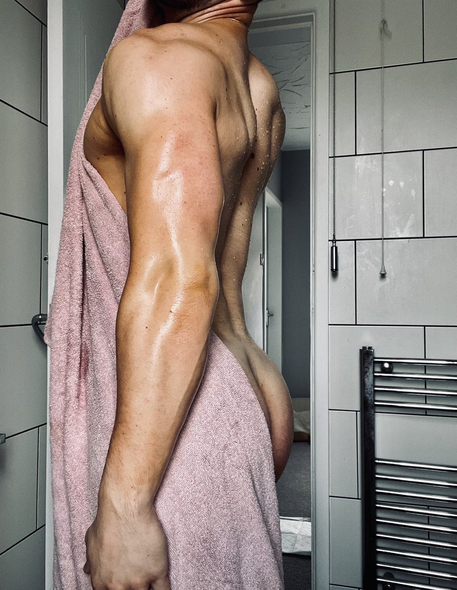 𝘿𝙞𝙚𝙜𝙤 𝙉𝙖𝙫𝙖 (@knightofcrime) on Twitter photo 