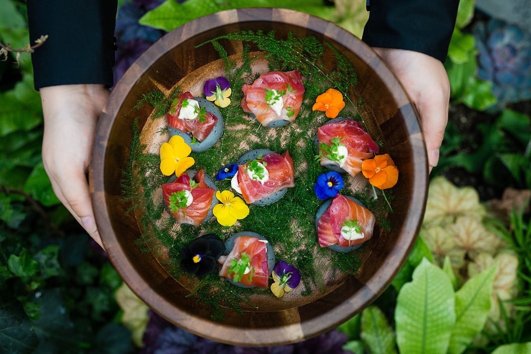 As the exclusive on-site caterer for The Calyx @rbgsydney we are inventing new menus with fresh, seasonal, and locally sourced food to complement the stunning living botanic wall. Find out more: laissez.com.au/venues/the-cal…
#thecalyx #thecalyxsydney