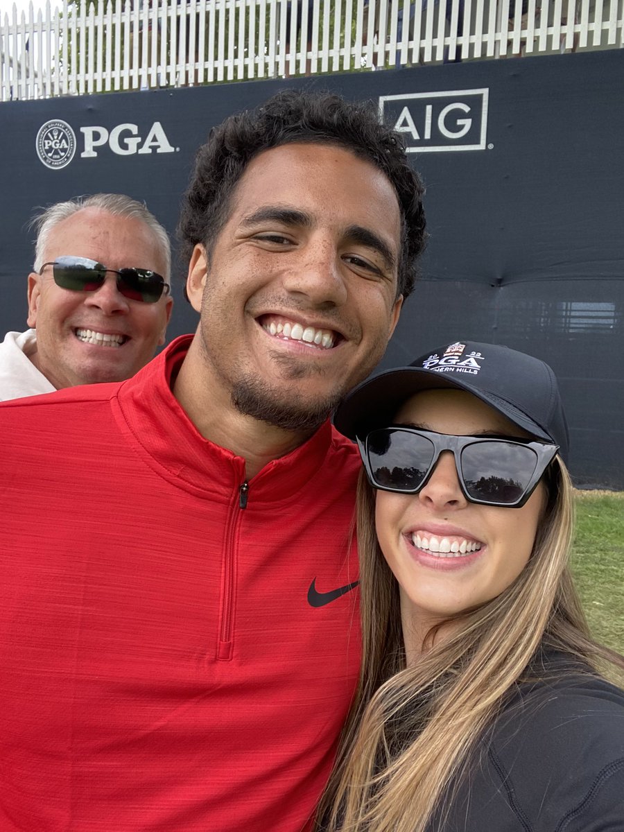 Didn’t get to see the 🐐 today, but still had to rep the Sunday Red!
Next time the PGA is in town, I’ll be playing in it 😤