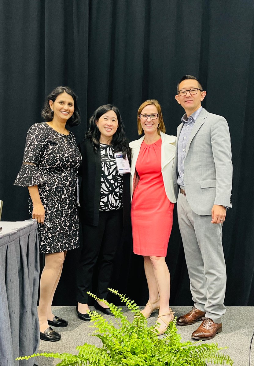 Had an awesome time debating @geneyim #DDW22 Thanks to @AASLDtweets @Pattonhm1 & Dr. Jou for moderating session @AST_LICOP @MichiganLiver @UMichGIHep @MichiganLiver