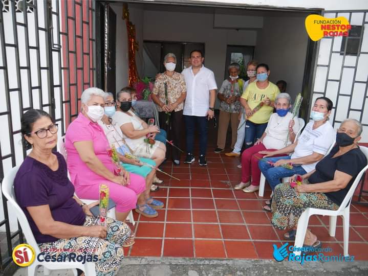 CesarRojasCucut's tweet photo. Y en esta fecha tan especial acompañamos a las madres de los barrios Boconó, Santa Lucia, Sevilla y Cuberos Niño a celebrar su día de una manera agradable y divertida; que mi Dios me las bendiga, Feliz Día de las Madres.
#SíSePuedeProgresar #GenerandoProgreso https://t.co/RXCSLJj5OU