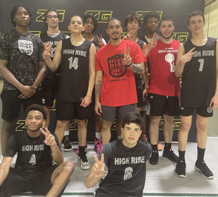 zg_tristate's tweet photo. Another varsity championship for @HighRiseEliteCT  ✅ these young men are killing it this spring 🔥#ZGBigTimeChallenge⚡️ https://t.co/ku4U0G06mq