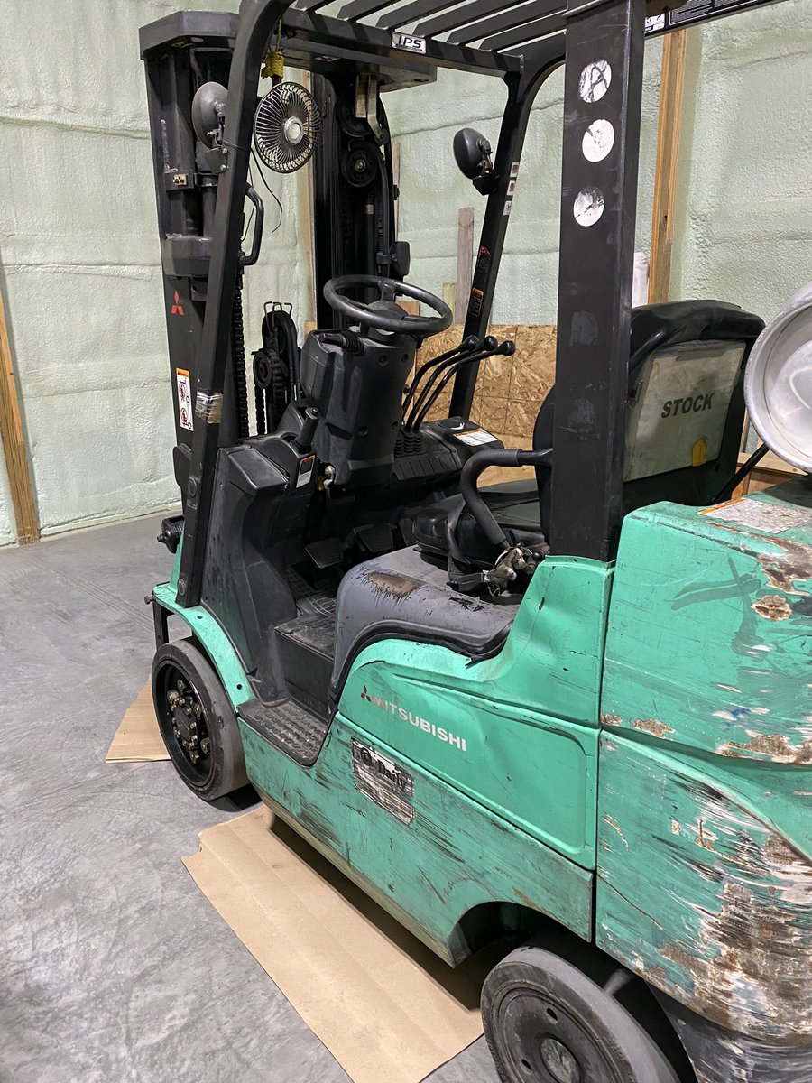 JustinBlum8's tweet photo. For Sale 
2005 Mitsubishi FGC25N 
4889Hrs 
5500lb lift 
$13,000 obo 
608-214-9785 https://t.co/WjS842EP9t