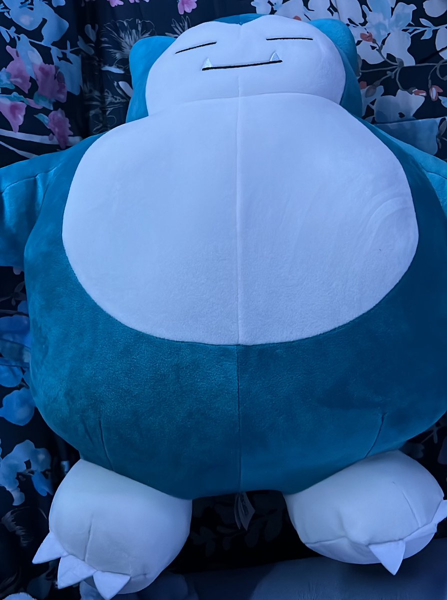 michelleelizaa's tweet photo. Bf gave me a big Snorlax 🥺🥺 https://t.co/pecLcjZwve