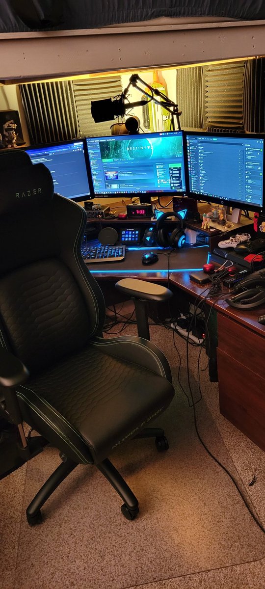 Now I have the perfect chair to match the rest of my gear. Thank you so much <a href="/diffusemoose/">Diffuse Moose ➡️ FWA '26</a> and the <a href="/WildAbandonTeam/">Wild Abandon</a> for the work you did during the Starlight Children's charity.