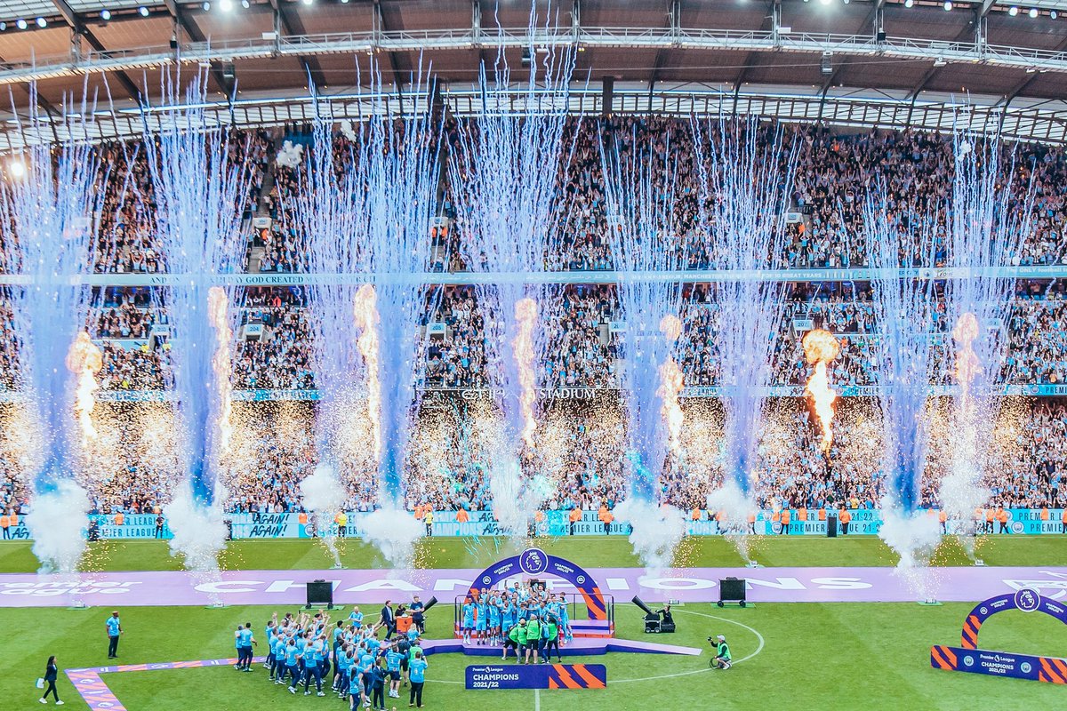 VlDika5's tweet photo. English premier league champions Manchester City https://t.co/lsHliGzSOl