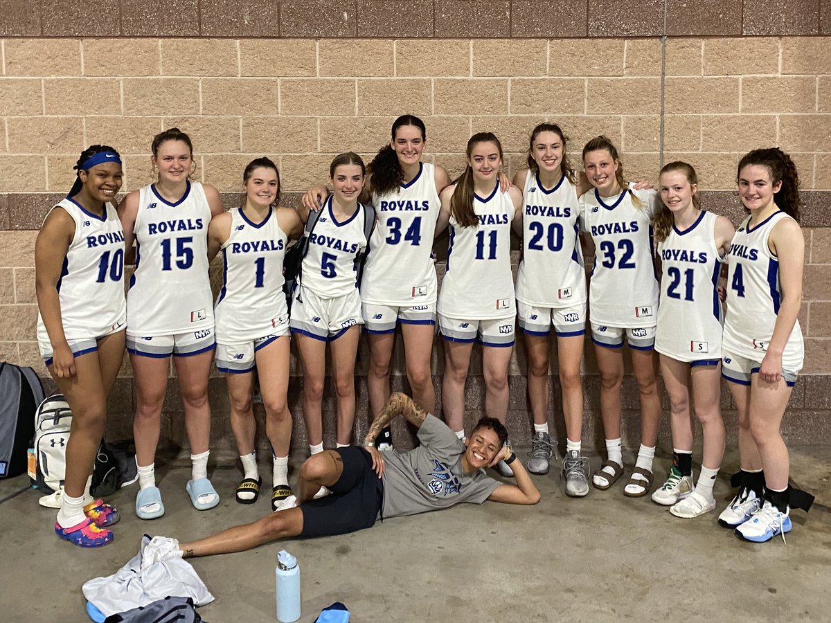 PDiii's tweet photo. Great job ladies and coaches. #Royals @erinderr10 @iitsmarisaaa @adrianafontana0 Atlantic City Showcase https://t.co/otY78d4QnV