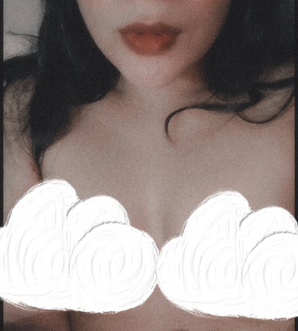 someone to talk? #love  #onlyfans #girl #phworthy #brunettebeauty #SellingContent #loveislove #follow<a href="/tag/love"class="tags">#love</a><a href="/tag/onlyfans"class="tags">#onlyfans</a><a href="/tag/girl"class="tags">#girl</a><a href="/tag/phworthy"class="tags">#phworthy</a><a href="/tag/follow"class="tags"><span>#follow</span></a><a href="/tag/like4like"class="tags"><span>#like4like</span></a><a href="/tag/follow4follow"class="tags"><span>#follow4follow</span></a><a href="/tag/like"class="tags"><span>#like</span></a><a href="/tag/bored"class="tags"><span>#bored</span></a>