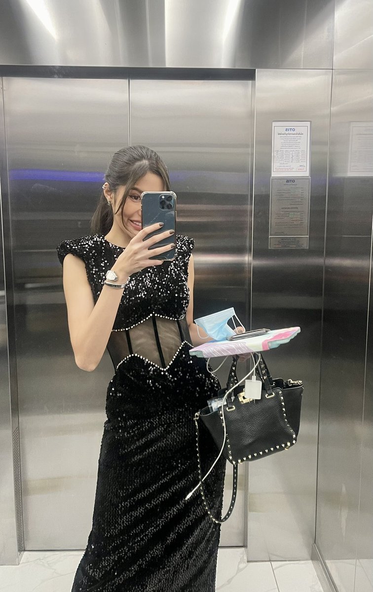 iammarieya1993's tweet image. Work mode ✅🤝