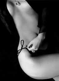 int3ns4m3nt3's tweet photo. Confieso lo obscena e indecente que dejas mi mente..
Que me quema el hambre por amanecer junto a ti, luego de una noche que no pueda ni describir. En la cual mis orgasmos sepan solo a ti.!!
#LoQueUstedProvoca
#PsicoOrgasmos
#Complicidad https://t.co/3Fzj7HHNPB