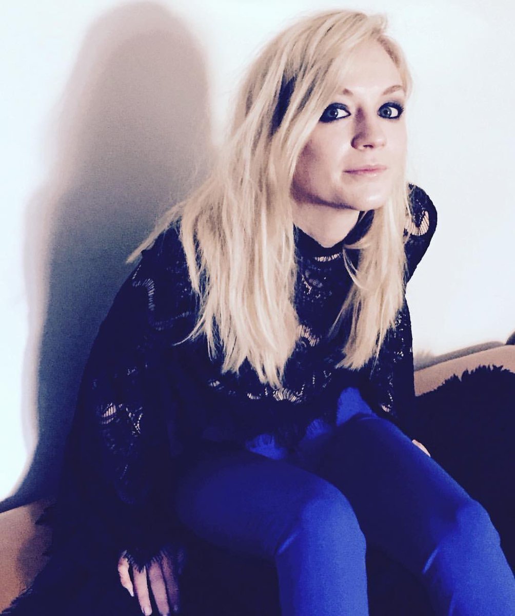 EmKSources's tweet photo. Outtake of Emily Kinney Photographed by Tina Turnbow in 2017. https://t.co/nZYzbx7odP