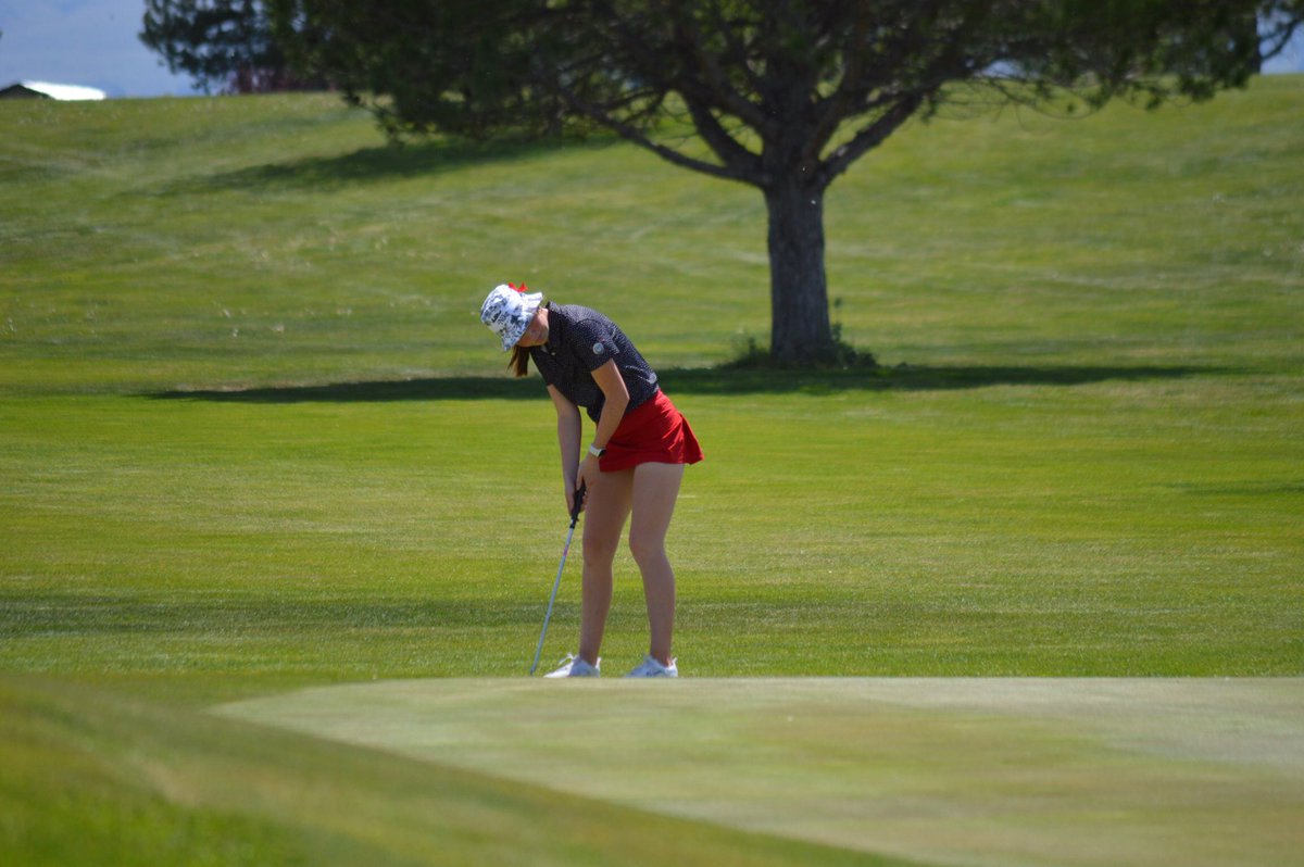 reecegarey's tweet photo. STATE CHAMPS!! 
i had a rough first day shooting an 81 (43,38), but came back the second day and shot a 76 (35, 41)!! 
although i did not finish overall how i wanted, i’m glad i could finish my highschool season strong! i came in third overall. proud of this team❤️ https://t.co/NIlPuklBtn