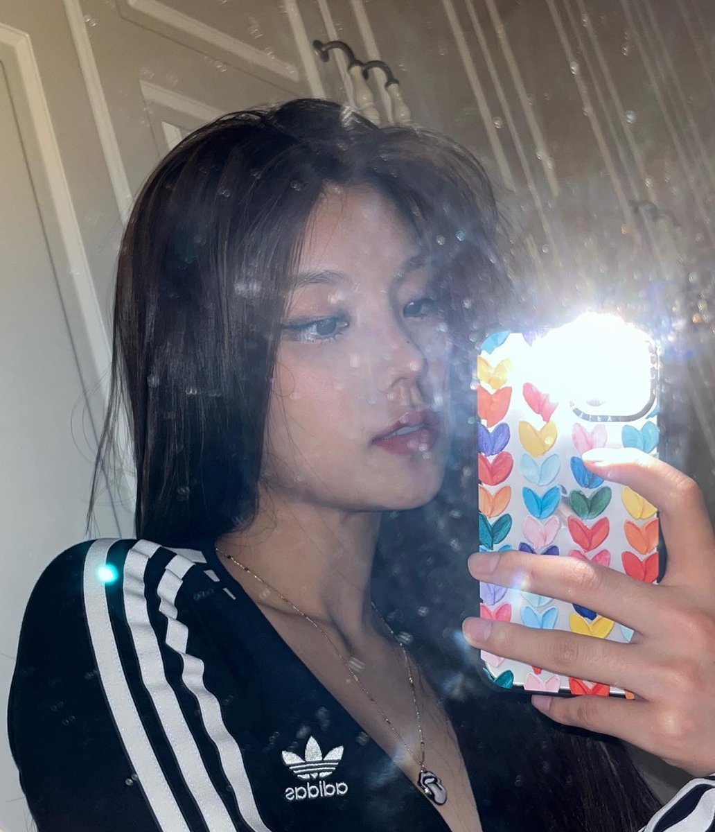 ㅤ

              ༊*  LiANNE CASTiLLO
             from @_magsusulat 's au
             new account but not new to rp
             like and retweet to be mutuals.

ㅤ