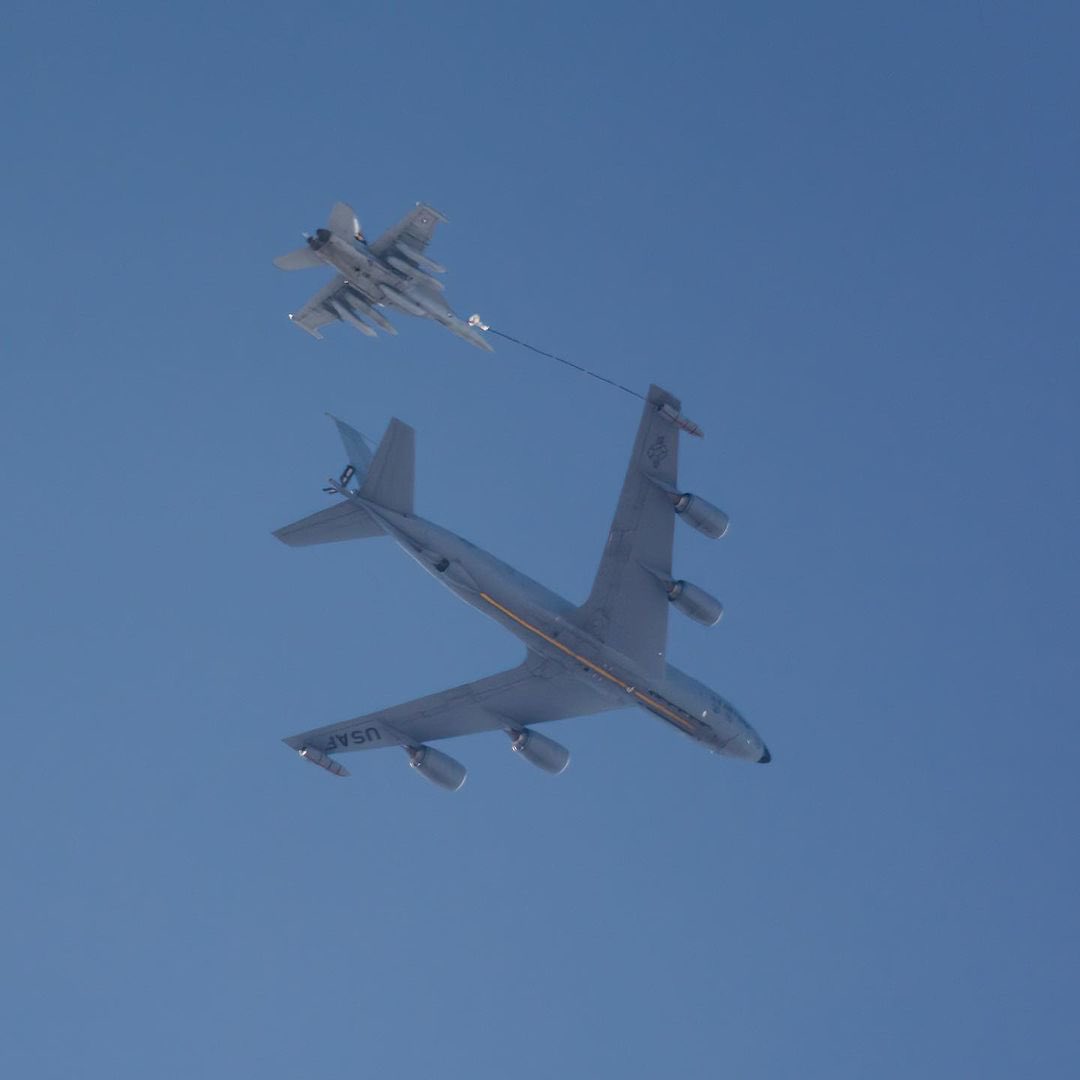 thenewarea51's tweet image. NATO Air Refueling Ops over Poland 😎 Asking for a friend: Did the designers at Lockheed know that the wings of a F-35 would constantly spew wingtip vortices? #VapeFest (📷 IG _cwiklinski)