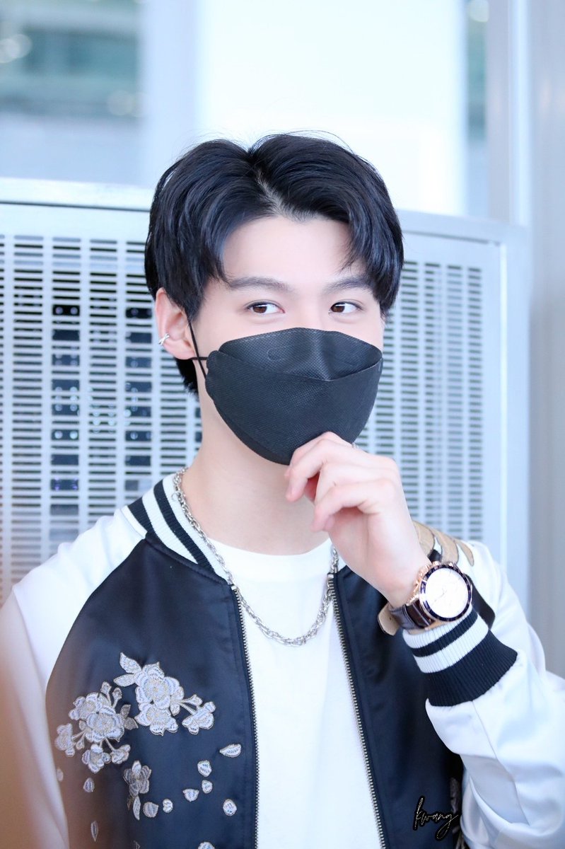 3 ขวบไม่เกินนี้นะ🥰🥰
BABYSAINT GO SWISS 
#ส่งคุณชายเซ้นต์ไปสวิต