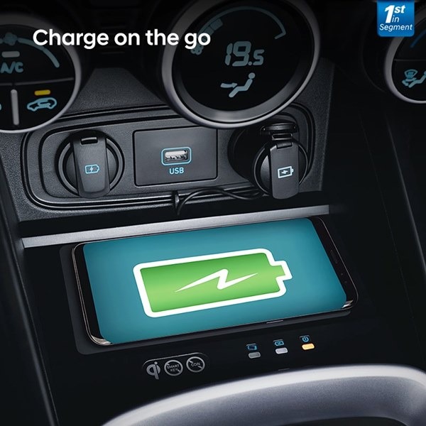 KunhyundaiH's tweet photo. The Hyundai VENUE enhances your driving experience and ensures safety with features like the dark chrome front grille and the rearview monitor.
#Hyundai #HyundaiIndia #HyundaiCars #HyundaiSUV #HyundaiSUVLife #ConnectedToExcitement #HyundaiVenue https://t.co/aNfLoWIMpn