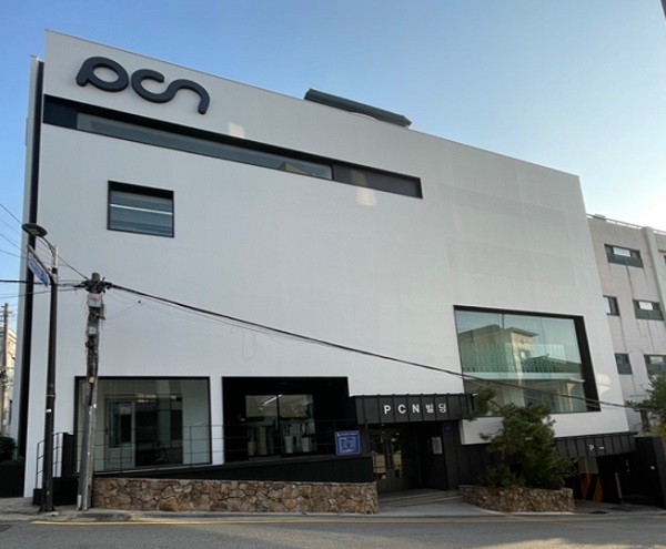 PCN, 산자부 MICE 통합지원 메타버스 플랫폼 연구개발 사업 수주

메타버스 플랫폼 전문기업 피씨엔(대표 송광헌, PCN)은 산업통상자원부 ‘포스트 코로나 대응 MICE 산업 활성화를 위한 온/오프라인 연계 전시컨벤션 통합지원 서비스 플랫폼 개발’ 사업 주관사로 선정됐다고 밝혔습니다.