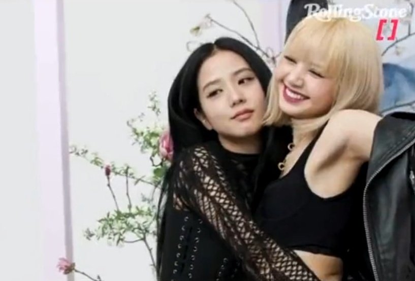 cyanblink's tweet photo. Blackpink behind the scenes for Rolling Stone Magazine! 🔥 @blackpink https://t.co/nDL5S92hW1