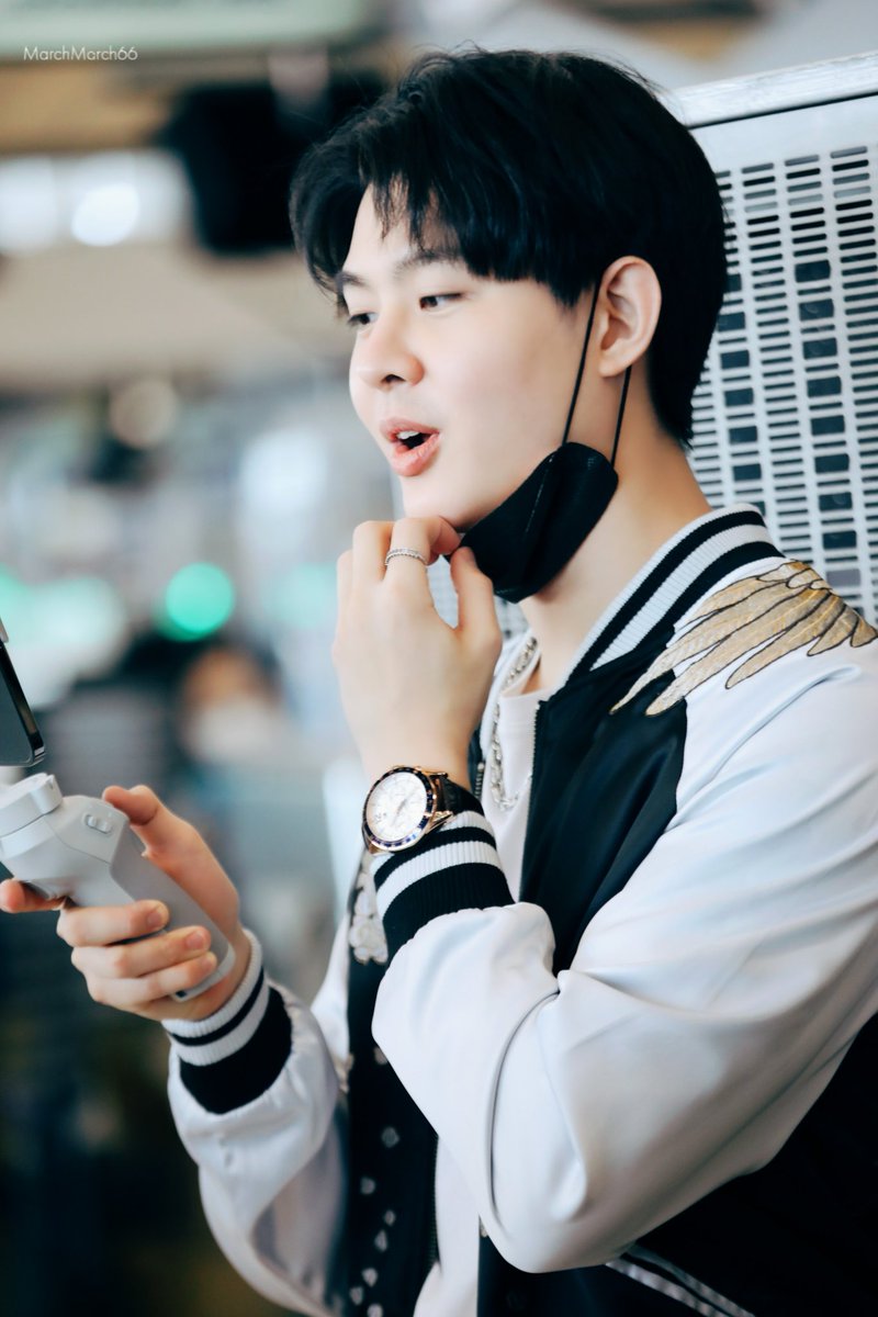「20220523」

MISS U🤍

BABYSAINT GO SWISS 
#ส่งคุณชายเซ้นต์ไปสวิต 
#Saint_sup