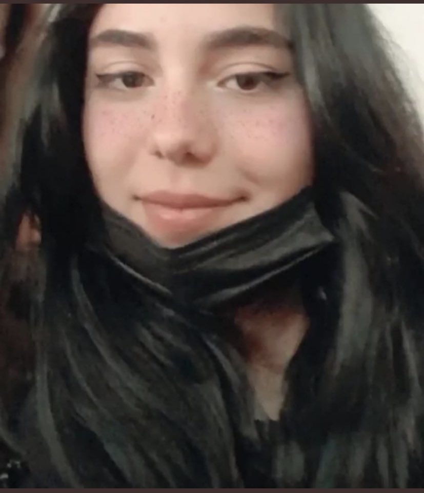 Kayseri'de 16 yaşındaki bir kızın boğazı kesildi kesen kişinin babası cinayet şube müdürü olduğu için üstünü örtmeye çalışıyorlar lütfen taga destek verin #görkemiçinadalet 
#BERKEHANAKSOYTUTUKLANSIN #AnkaradaKatliamVar #köprüdenöncesonçıkış