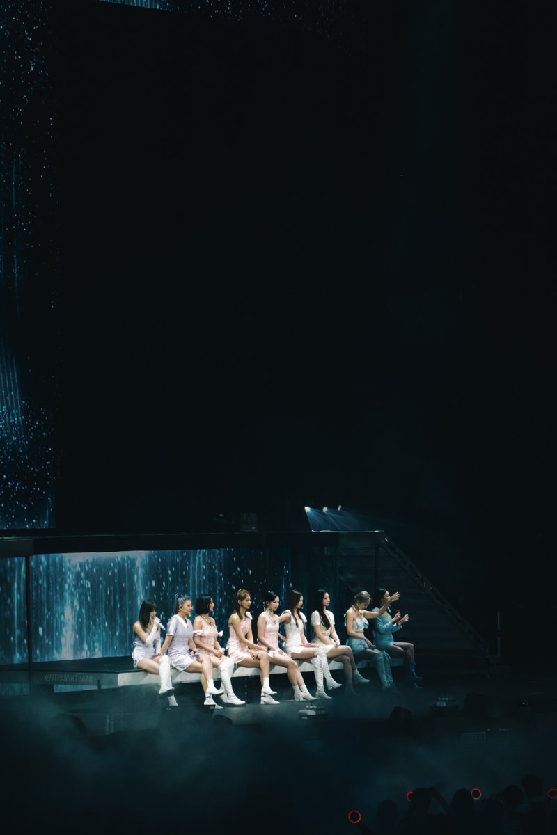 220515 - OT9, forever. 

#TWICEinLA #TWICE #트와이스 #TWICE_4TH_WORLD_TOUR #TWICE_4TH_WORLD_TOUR_ENCORE
<a href="/JYPETWICE/">TWICE</a>