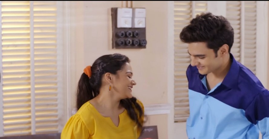 itstanvii's tweet photo. I soo badly wanted Preedit to happen, but Pandit, pure show mein uske dil her ladki par aya sivaya preeti ke. 😭
[ #preedit #YehUnDinonKiBaatHai #yudkbh ] https://t.co/vCbPeAonyx