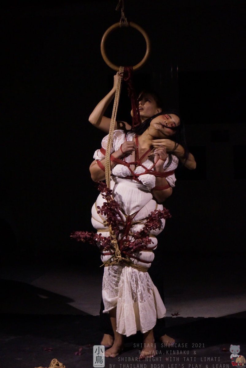 thailandbdsm's tweet photo. ใครที่ยังลังเลว่าจะมาชม performance วันที่ 12มิยดีมั๊ยน้า วันนี้ขอเอาภาพการแสดงของ TATI LIMATIเมื่อครั้งงานShibari Showcase2021มาให้ชมกันนะคะ
จองบัตรได้ที่ dm เลยค่ะ https://t.co/H9gdNAqQwn